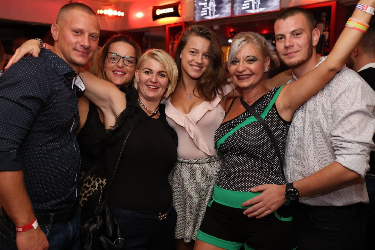 2020.09.12.Mamma Mia Nigel Stately 