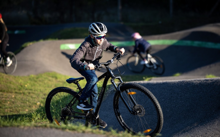 Kerékpáros ügyességi programmal vezethet az út a triatlon felé