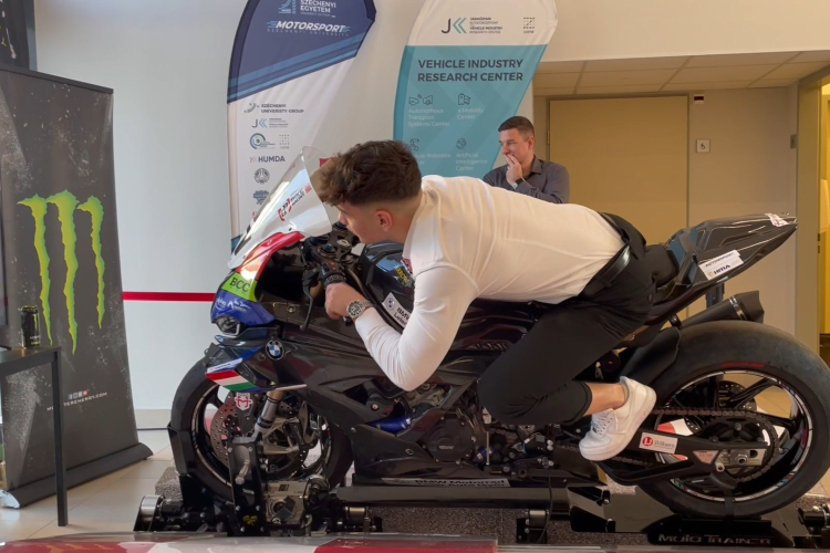 Új tagokkal bővült a győri UNI-H Moto Team