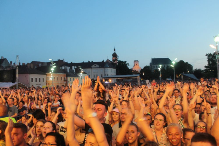 2019.06.14.Győri Nyármegnyitó 1. nap Halott Pénz koncert
