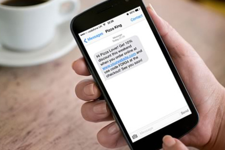 2400 dollárba kerültek a trágár sms-ek