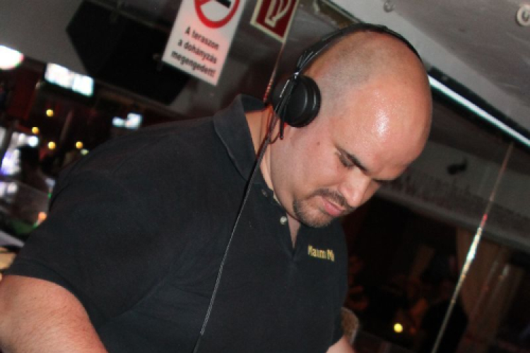 2013.04.26 Péntek Mamma Mia Konga Night Fotók:árpika