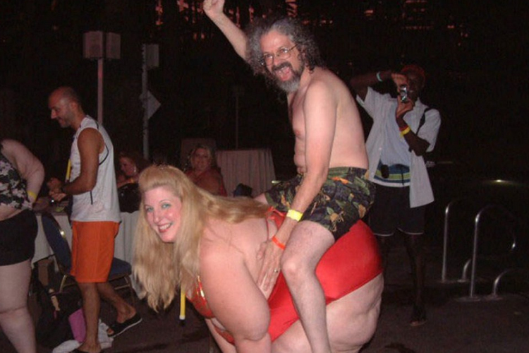 Jól elkapott partyfotók! Vol. 2.