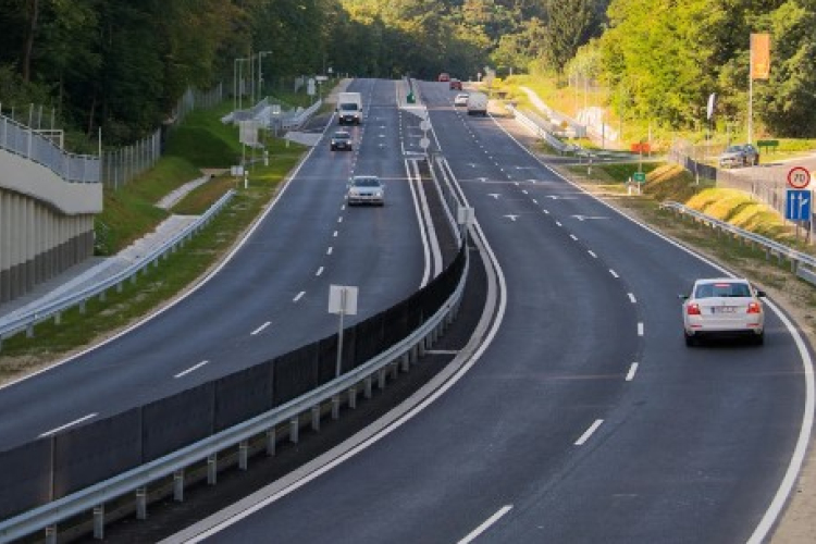 Az idei évre 1,4 millió darab éves országos és vármegyei autópálya-matricát vásároltak