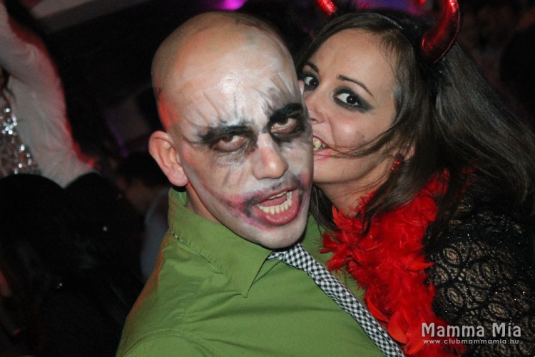 2014.10.31.Mamma Mia Pénteki házibuli Dj:Ice Fotók:árpika