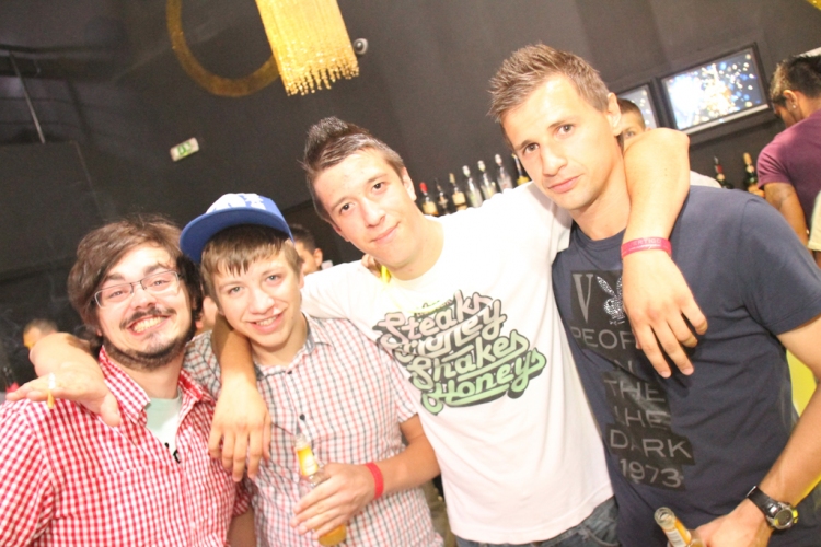 Club Vertigo - UV Party 2011.09.10. (szombat) (3) (Fotók: gabobabo)