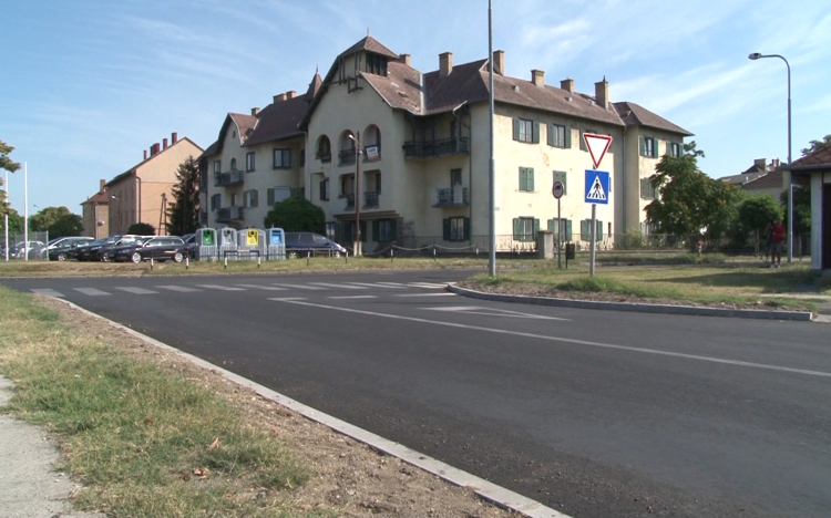 Útátadó szépséghibákkal