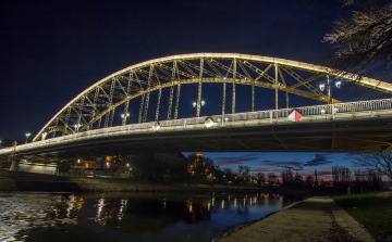 Filmforgatás miatt lezárják a Kossuth hidat és az alsó rakpartot