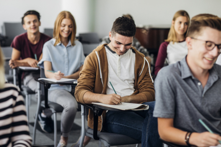 Új képzési programot indítanak a diaszpórában élő fiatalok számára