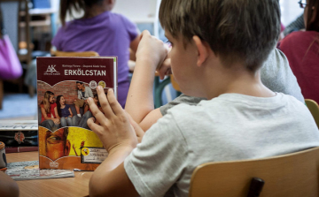 Kevesebb teher, nagyobb szabadság: Ilyen az új alaptanterv