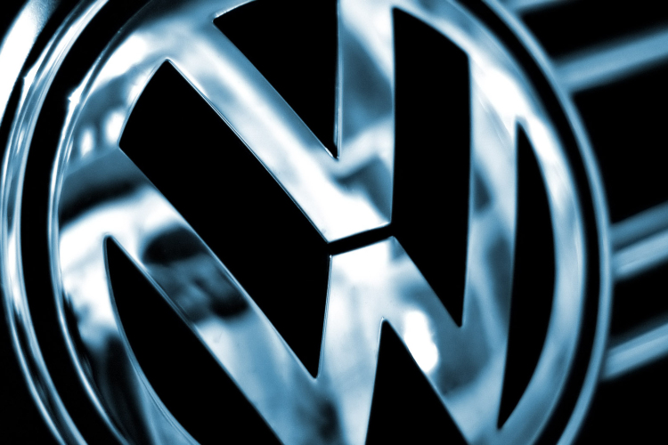 Újraindították a termelést a Volkswagen csoport legnagyobb autógyárában