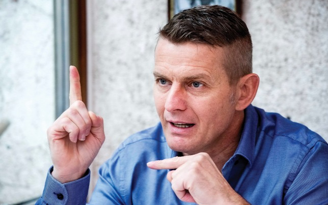 Rékasi Károly újra balesetet szenvedett