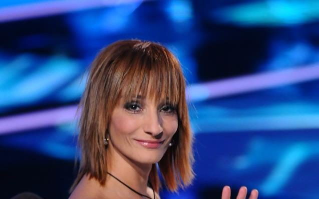 Balesetet szenvedett: öt métert zuhant Keresztes Ildikó 