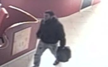 Automata kávédarálót lopott egy győri kávézóból