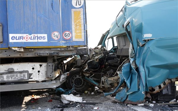 Újabb halálos közlekedési baleset az M3-as autópályán