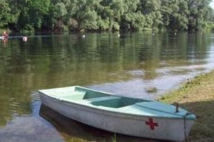 Vigyázat! Nem lehet fürdeni Aranyparton II. strandon
