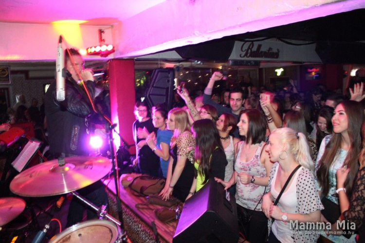 2013.02.05.Péntek Mamma Mia Kasza Tibi Élő Koncert (2) Fotók:árpika