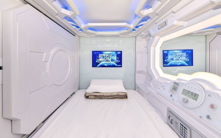 Aludj olcsón Kapszulahotelben, Svájcban