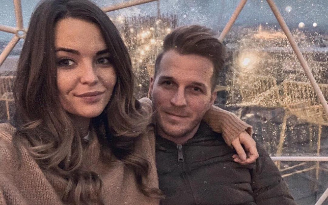 Nemrég szakítottak, máris párkereső oldalon tűnt fel Kárpáti Rebeka exvőlegénye