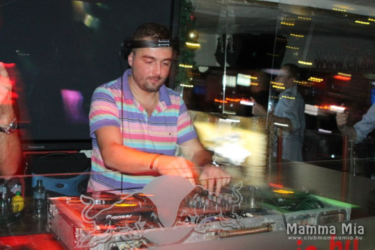 2013.12.25.Szerda Mamma Mia  Szingli Party Dj:Ice & Dj:Balage fotók:árpika