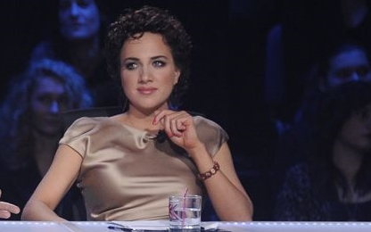 Tóth Gabi fura volt göndör hajjal