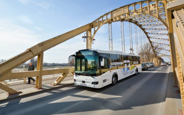 Drágul a nyugdíjasok és a családok utazása