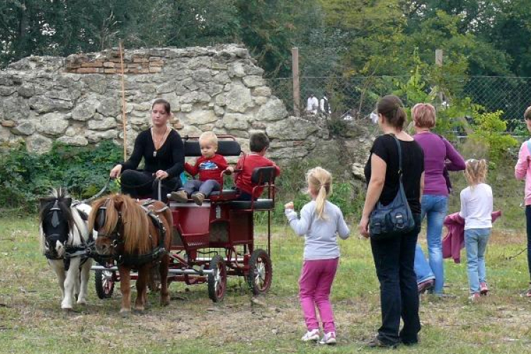 Itthon vagy!-hétvége - Lovasünnep Tatán, csatajelenet Tatabányán