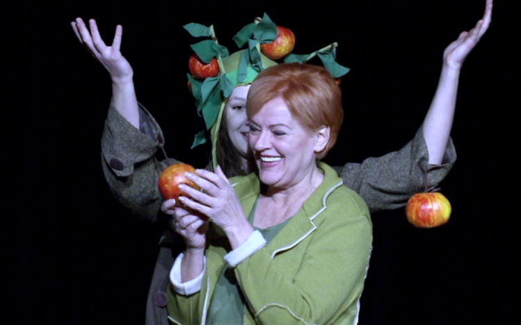 Újra Máté Angi meséit tűzi műsorára a Vaskakas Bábszínház