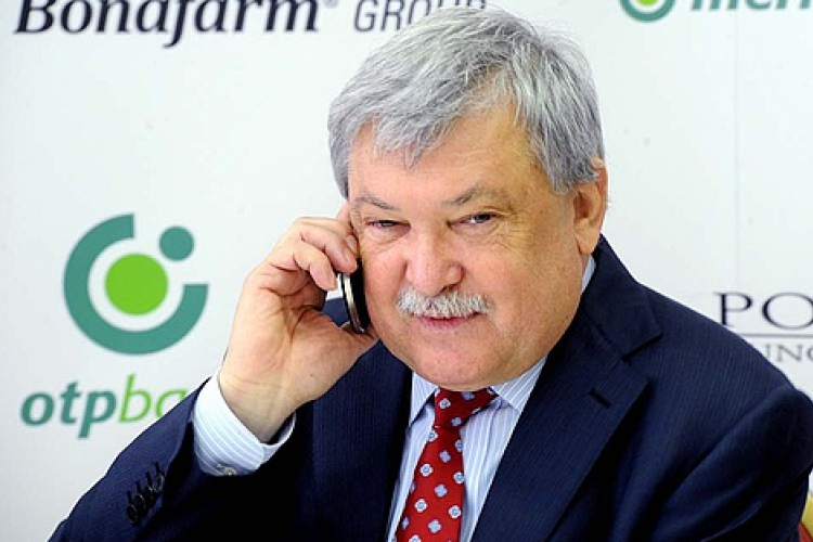 Csányi teljesen kiszáll az OTP-ből? Kivégezték a befektetők a részvényt