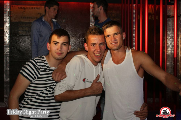 2014.07.11.Péntek - Friday Night Party