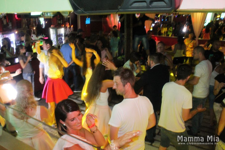 2017.06.30.Mamma Mia Retro Péntek Dj:Hubik Fotók:árpika