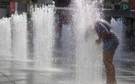 Harmadfokú hőségriadót rendeltek el