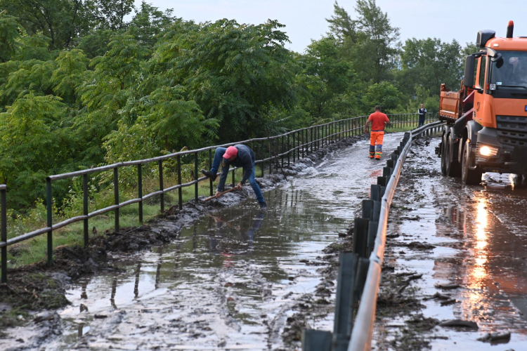 Sok dolga volt a tűzoltóknak a tegnapi vihar miatt