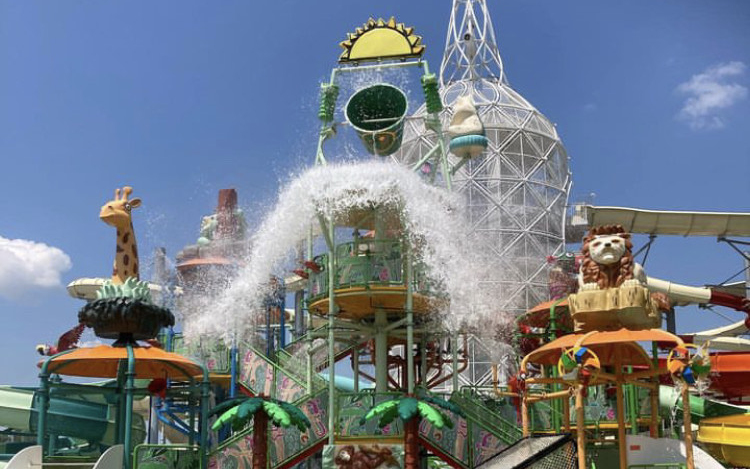 Két hét múlva nyit az új fürdő