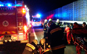 Halálos baleset miatt lezárták az M3-as sztrádát