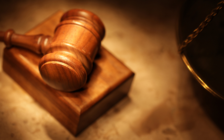 Jogerősen életfogytiglant kapott a kalapácsos feleséggyilkos