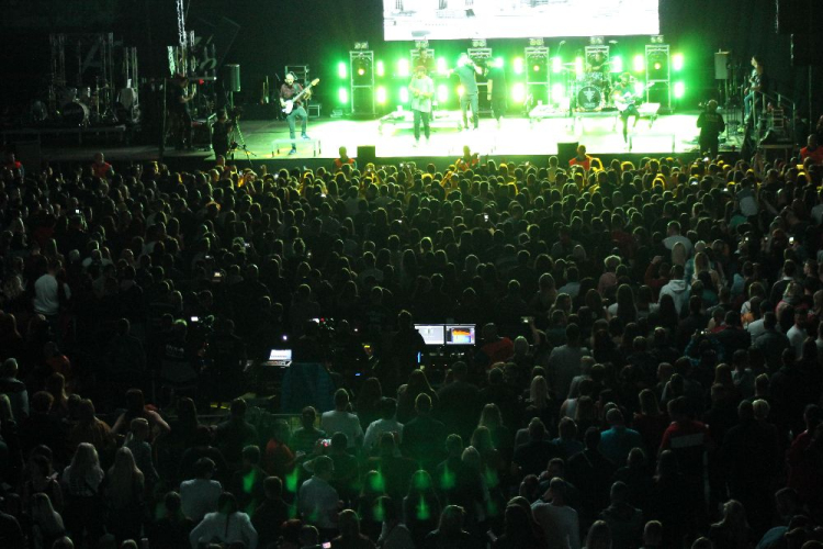 2019.11.23.Follow The Flow Aréna show Fotók:árpika