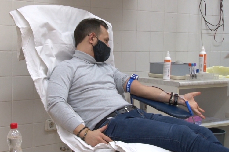 Nyáron is fontos a véradás