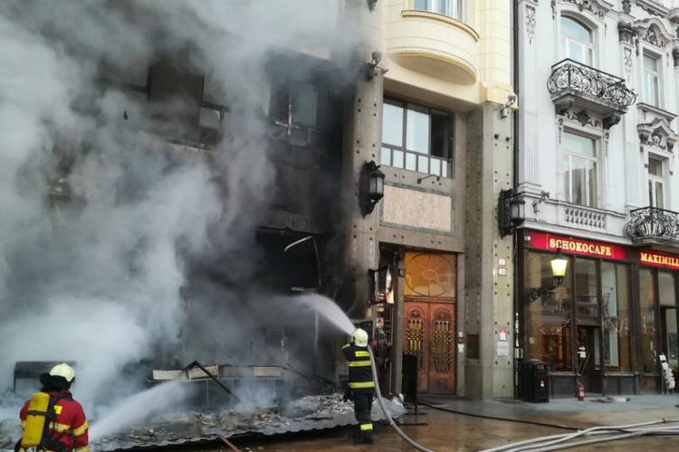 Gázpalack robbant a pozsonyi karácsonyi vásárnál