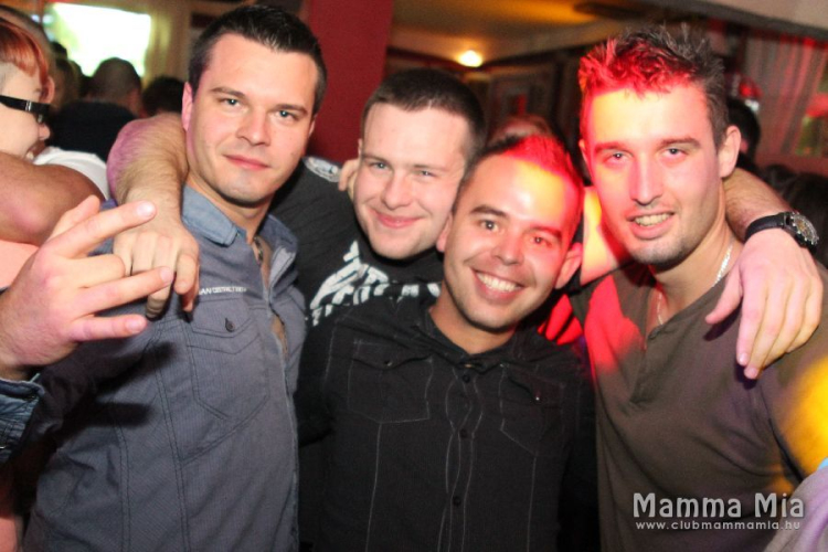 20013.11.15 Péntek Mamma Mia Solymi Konga Night Dj:Ice fotók:árpika