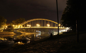 Ismét rekord meleg volt az éjjel