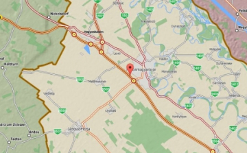 Kamion és autó ütközött az M1-esen hajnalban 