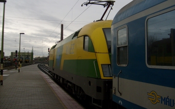 Újraindult a vonatforgalom Csornánál