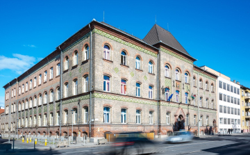 A Széchenyi-egyetem alá tartozik augusztustól a Jedlik-iskola