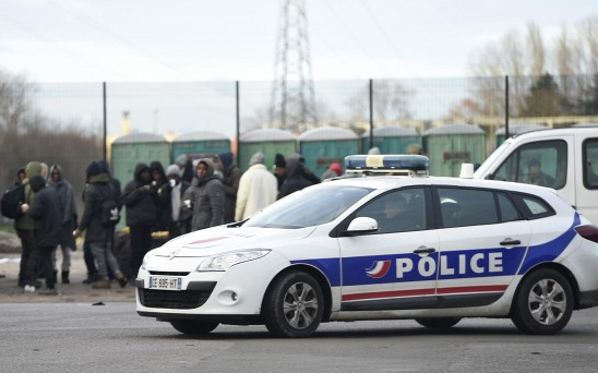 150.000 euró értékben, gyerekekkel raboltattak migránsok