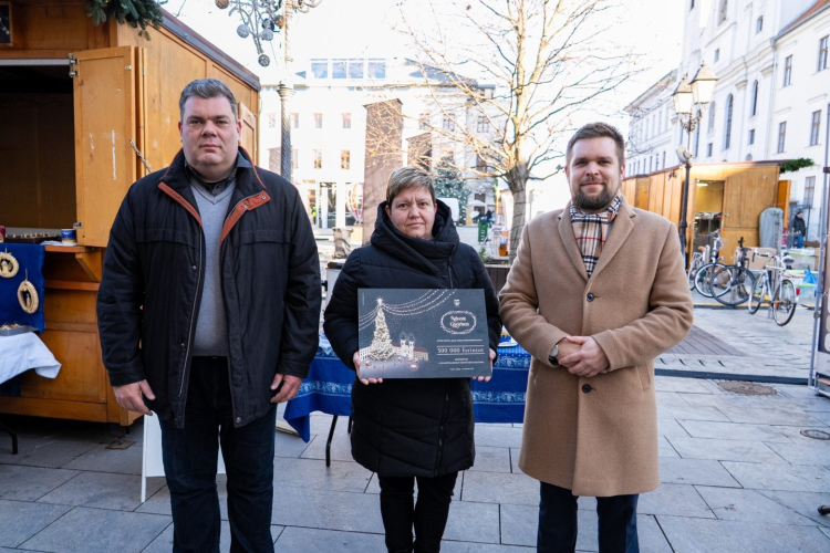 Adventi Jótékonysági Faház: 19 szervezetet támogathatunk