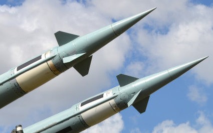 Orosz védelmi tárca: provokáció az orosz rakétákról szóló lengyel bejelentés