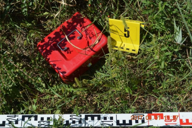 Otthonból loptak pénzt