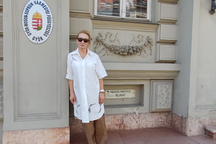 Udvaros Dorottyát rongálással vádolják, a Győri Törvényszék tovább vizsgálódik