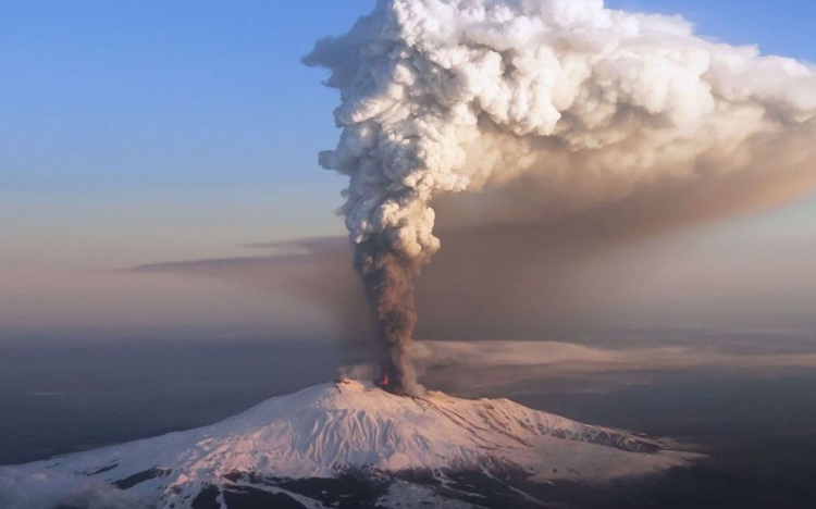 Kitört az Etna vulkán | Hírek | infoGyőr